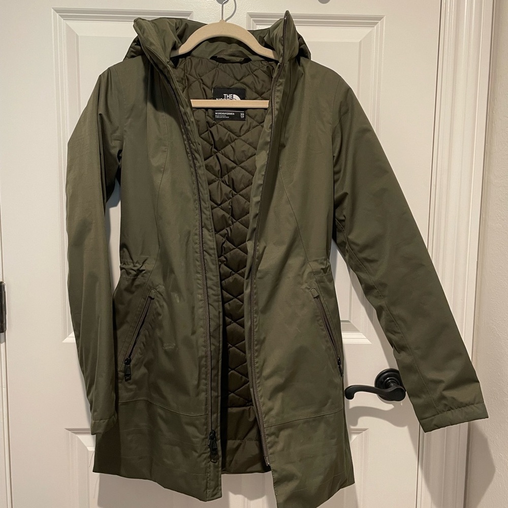 North Face Waterproof Insulated Coat xs